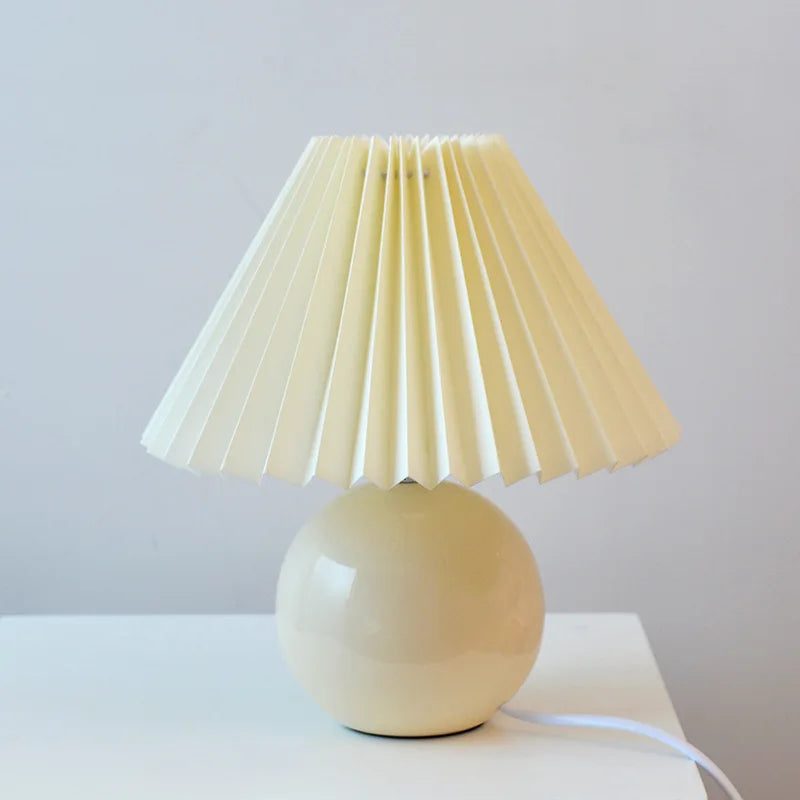 AmberWeave – Håndlaget bambusbordlampe i vintage stil