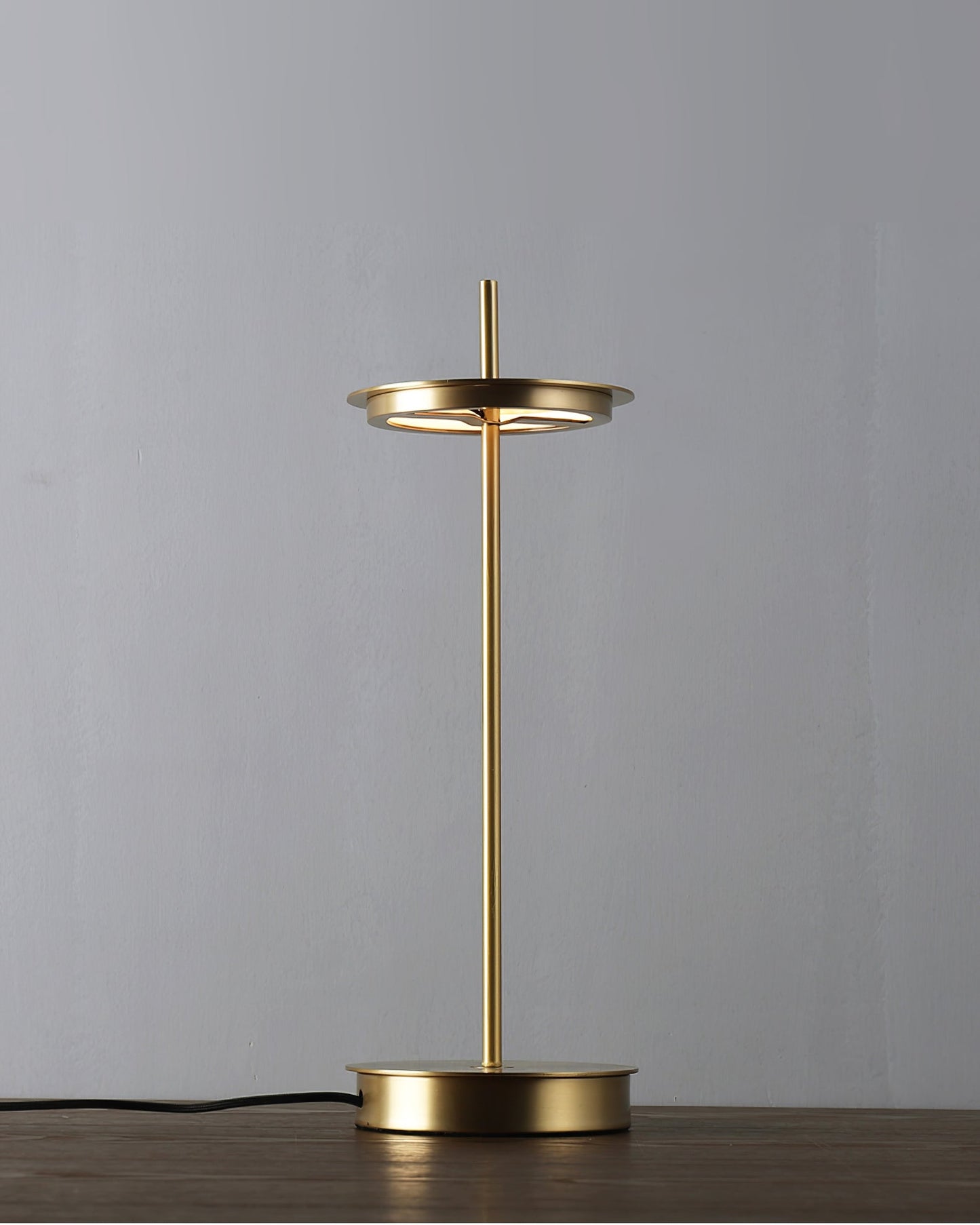 GiuliettaLuxe - Bordlampe med subtil charme og intim atmosfære
