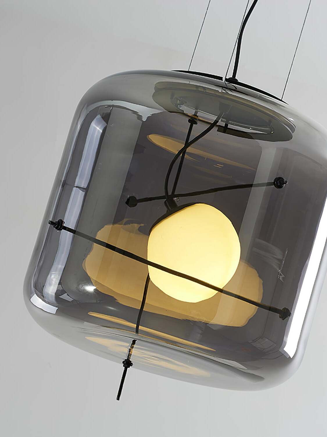 PlotGlow | Elegante Glas-Pendelleuchte