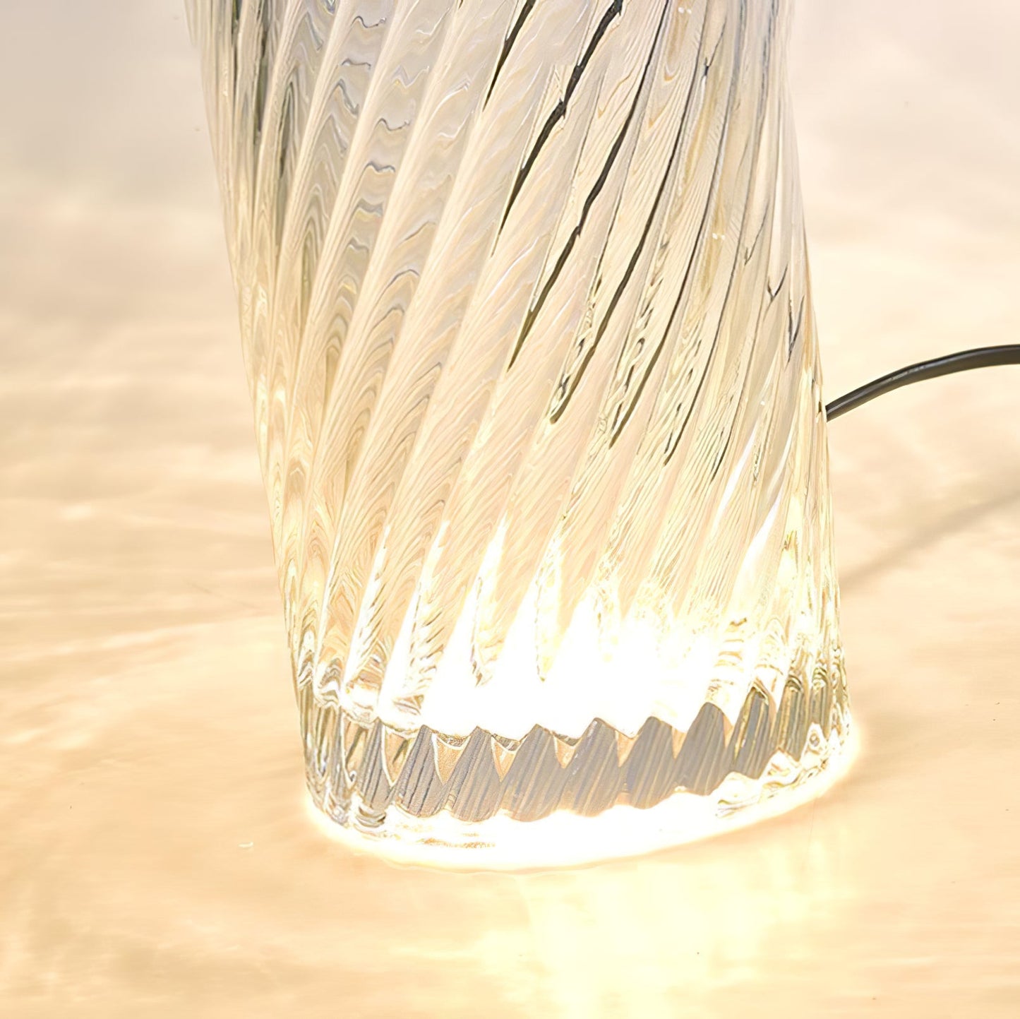 StellarLuxe - Lampe de table avec design étoile et lueur intime