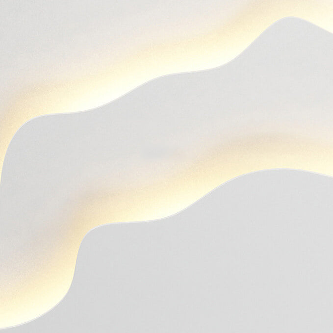 WaveGlow - Lampe murale ovale LED moderne en fer avec design ondulé raffiné