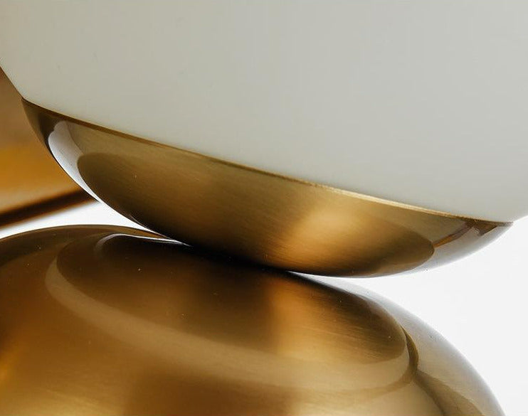 NordicGlow - Guld Stil Bordlampe