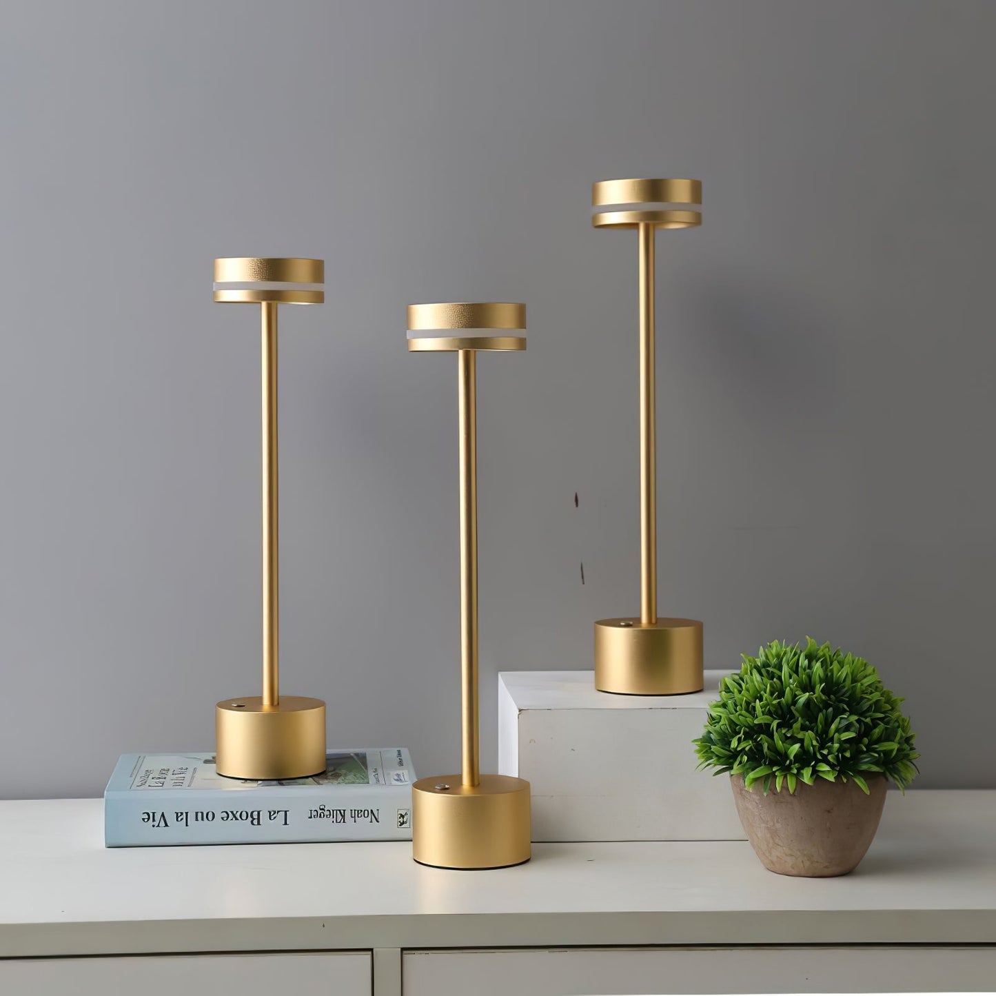 FunGloed - LED bordlampe med energisk design og behagelig belysning