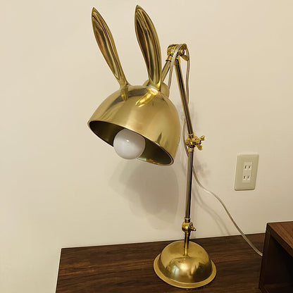 EarCharm - Guld Bordlampe med Kanintema
