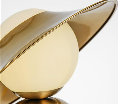 NordicGlow - Guld Stil Bordlampe