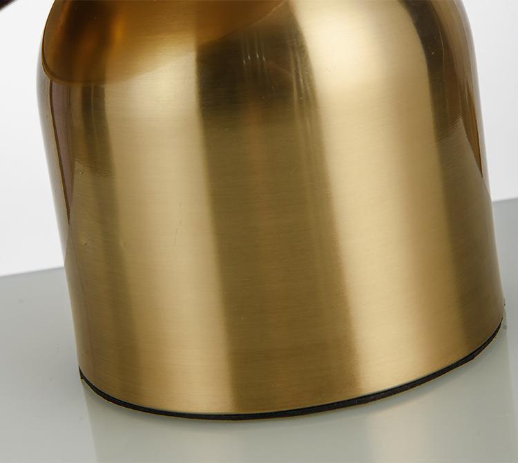 NordicGlow - Guld Stil Bordlampe