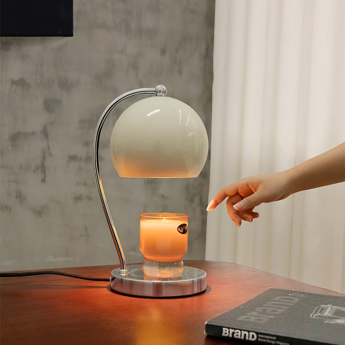 CandleGlow - Tafellamp met kaarslicht en moderne afwerking