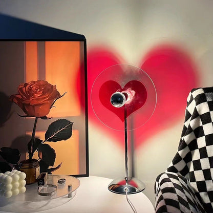 HeartBeam - Bordlampe med metallskjerm og oppladbar LED