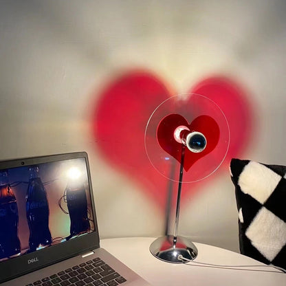 HeartBeam - Bordlampe med metallskjerm og oppladbar LED