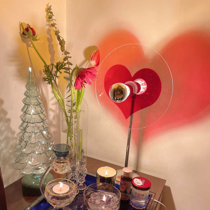 HeartBeam - Bordlampe med metallskjerm og oppladbar LED