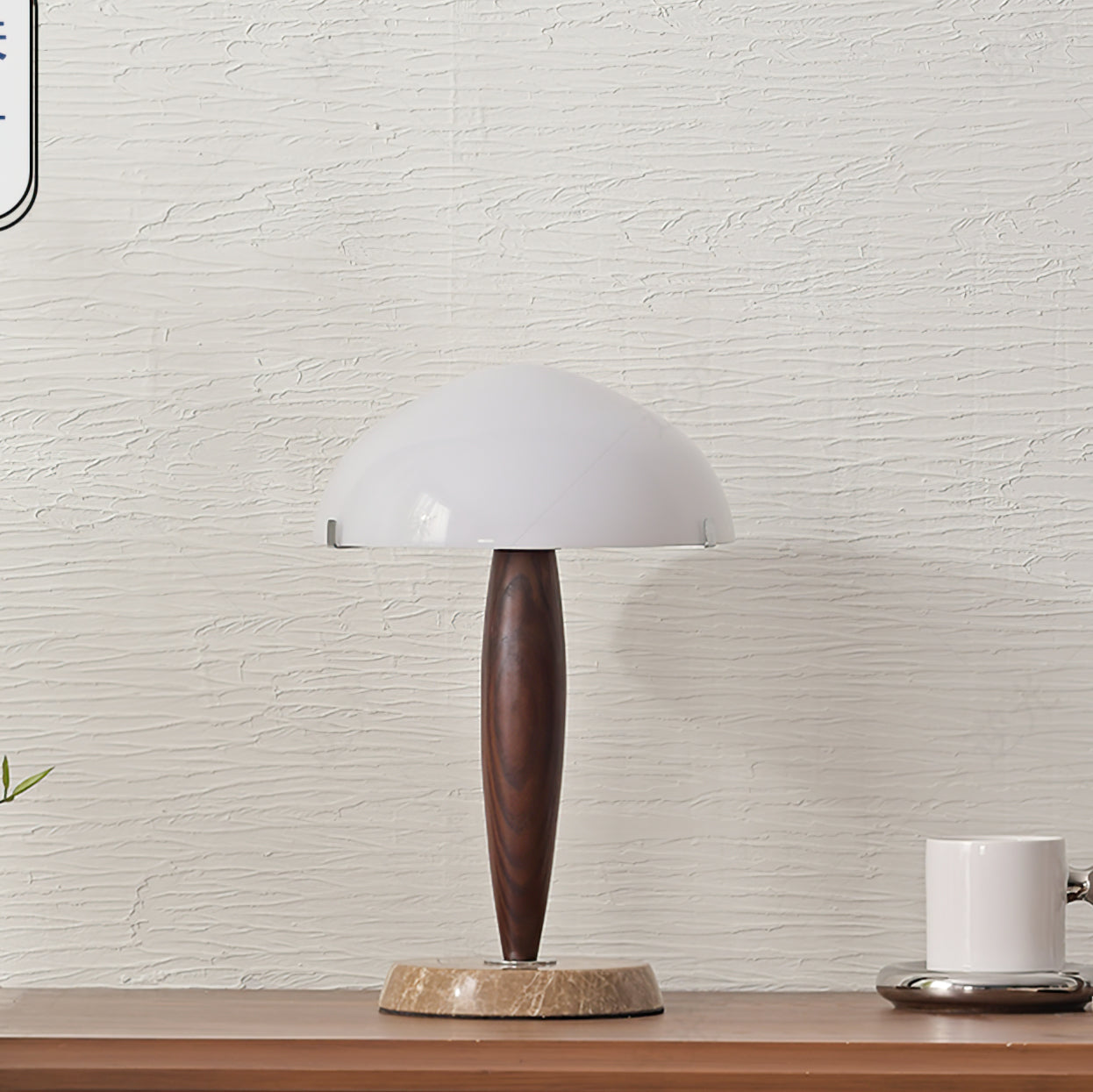 ClassicIllume – Bordlampe med kombination af marmor og glas