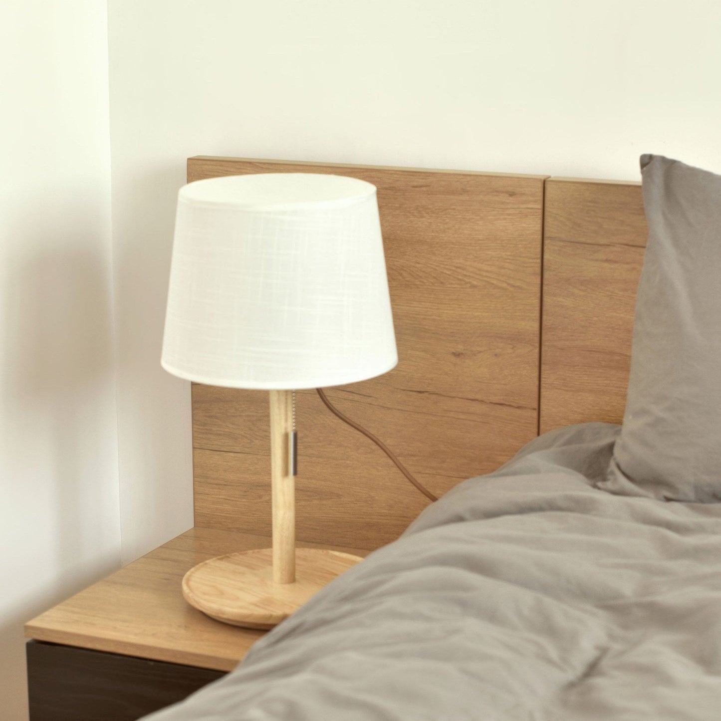 NobleWood - Valnød & Stof Bordlampe