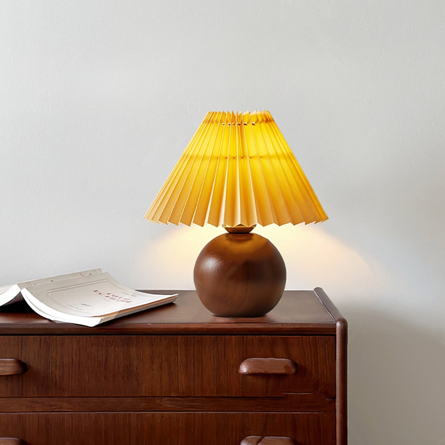 SiennaGlow - Bordlampe med træ- og stofdesign