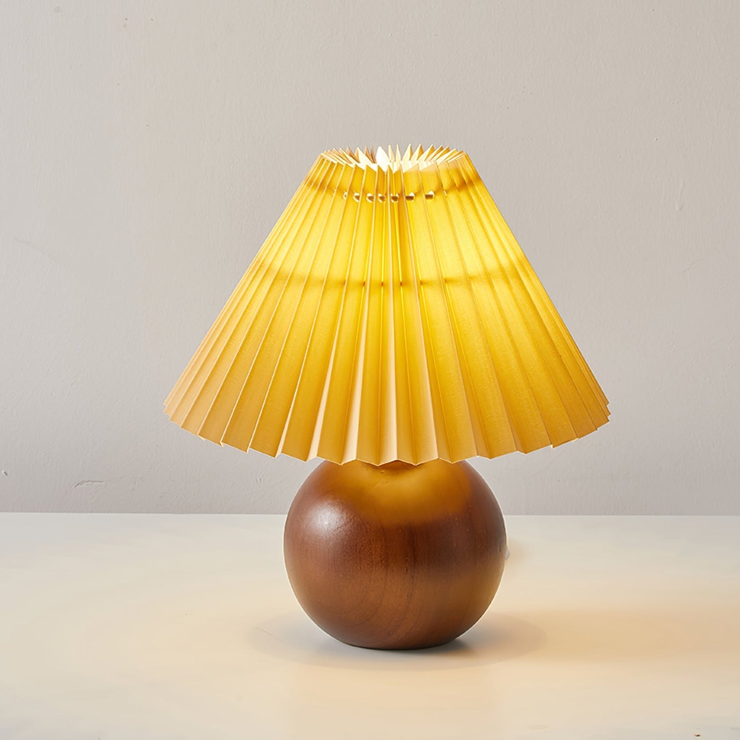 SiennaGlow - Bordlampe med træ- og stofdesign