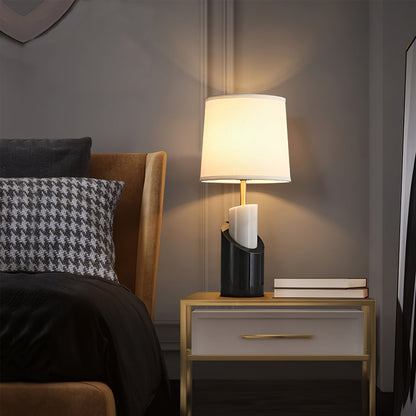 ClassicBrilliance – Marmor bordlampe med messingfinish