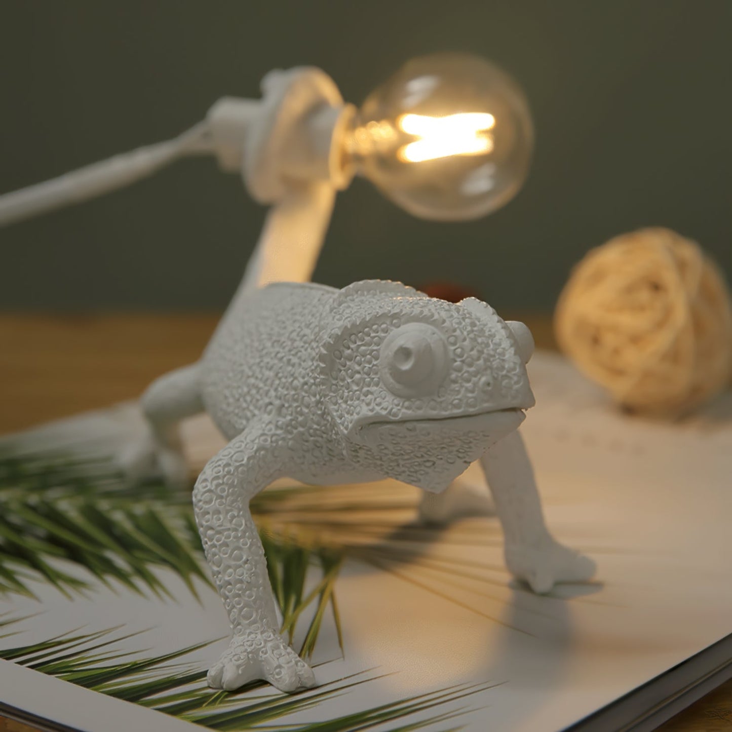 CamouLuxe - Harpiks Bordlampe med Kameleon Stil