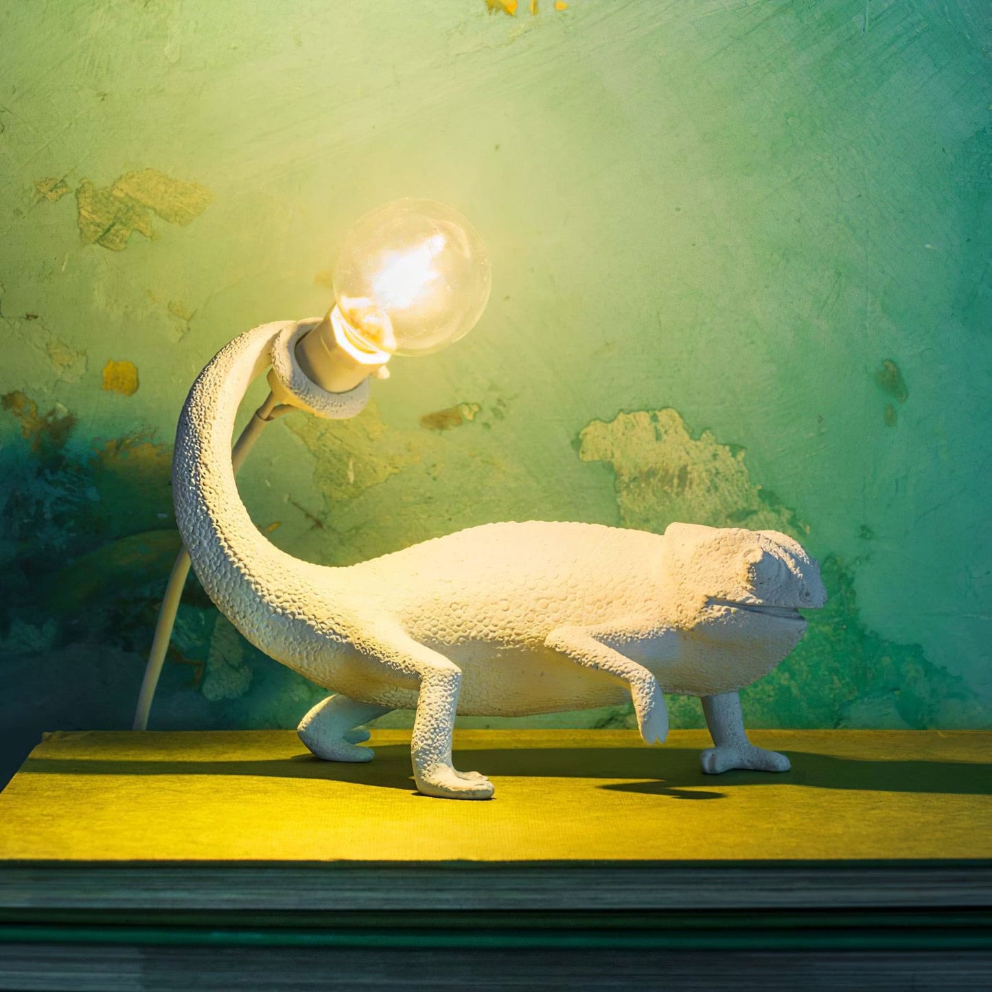 CamouLuxe - Harpiks Bordlampe med Kameleon Stil