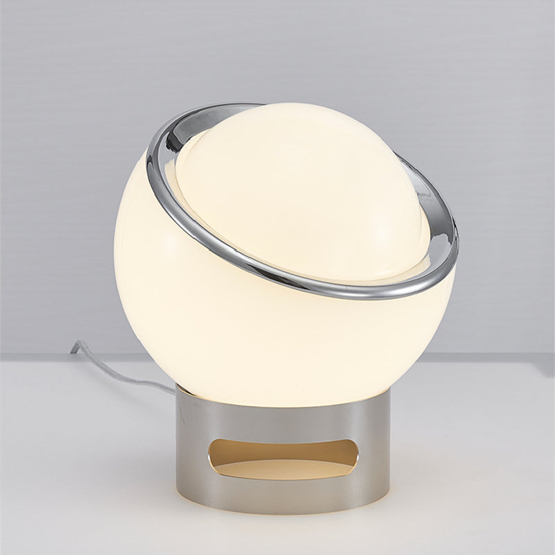Lampe de table à abat-jour en verre unique