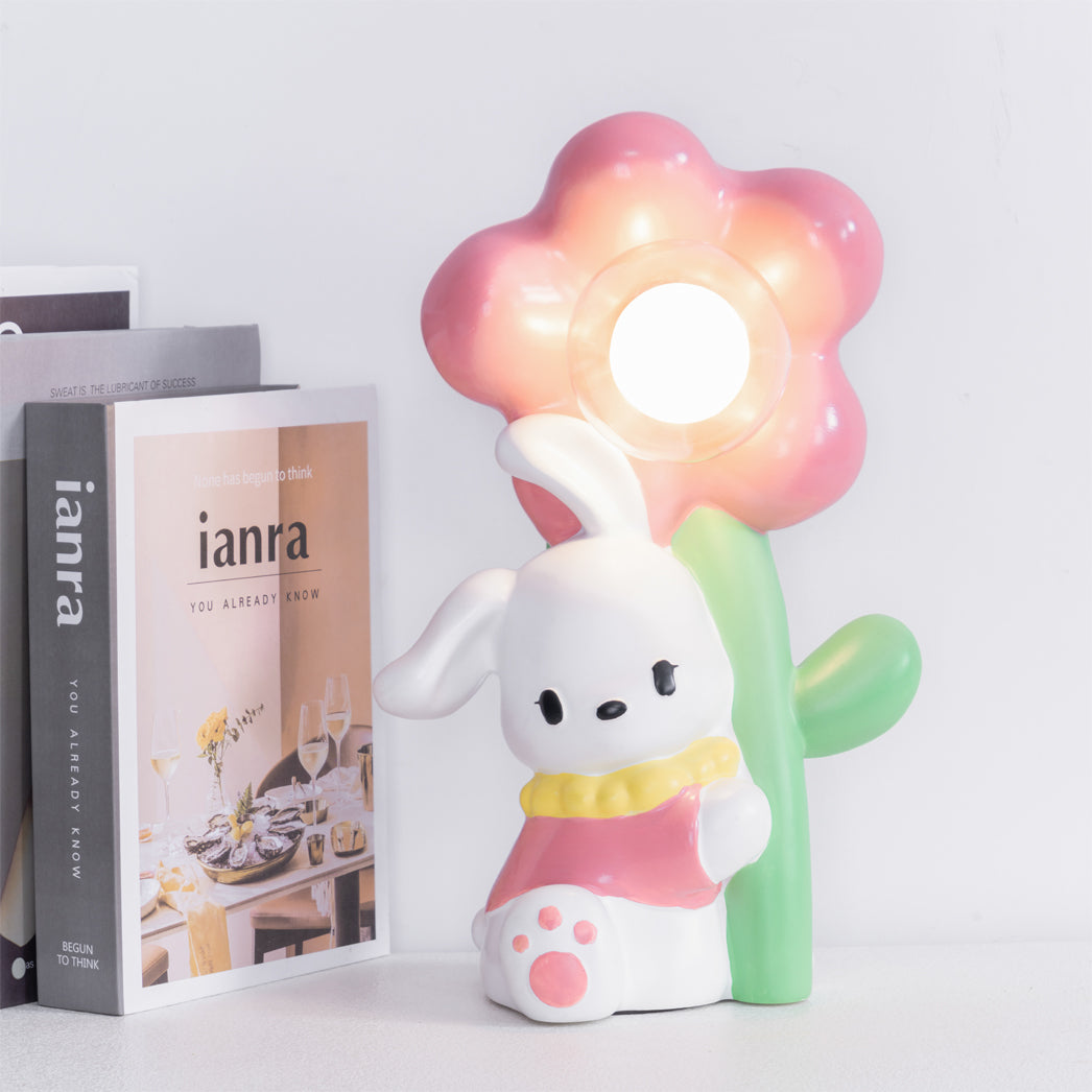 BunnyGlow - Bordlampe med kærlig kanin og blomster mønster