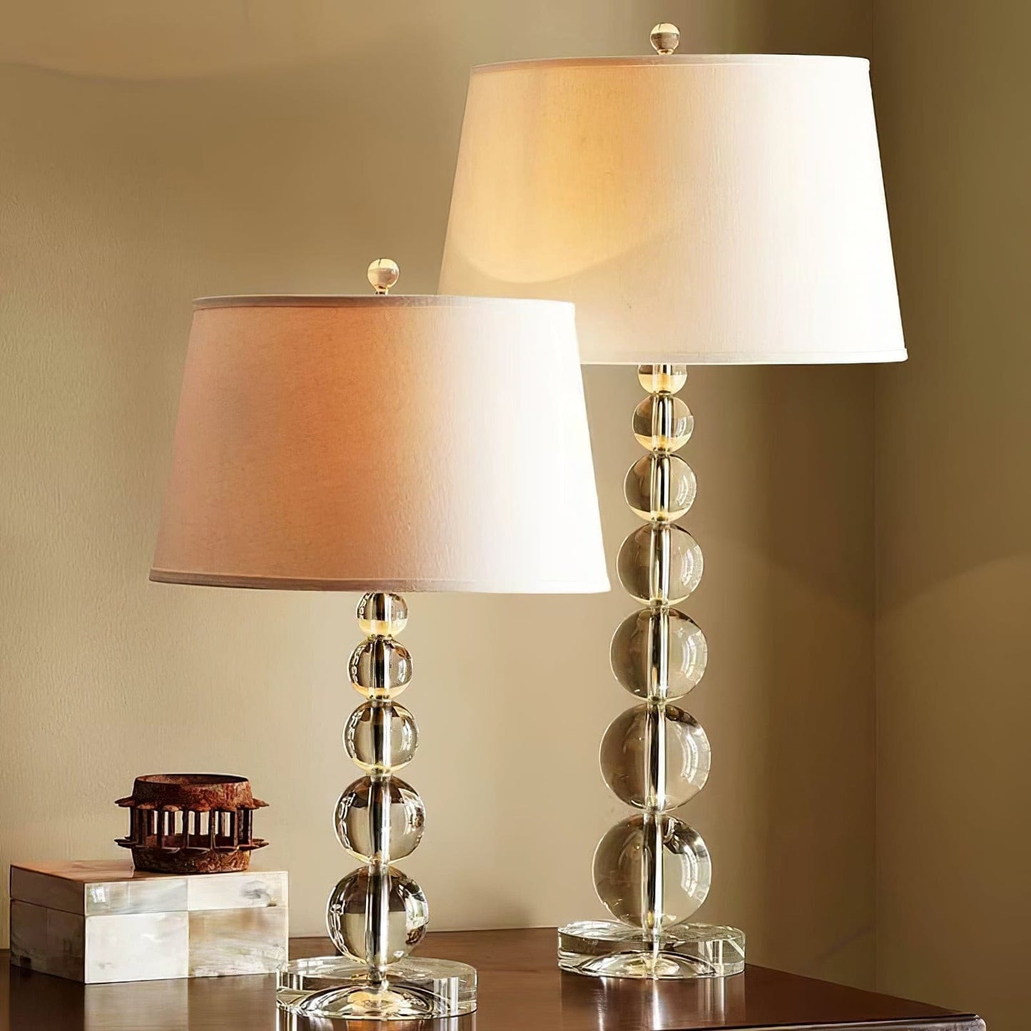 LichtSfeer - Bordlampe med elegant krystalkugleform