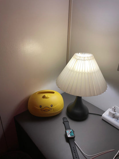 DrumGlow - Bordlampe med tidløst design og hyggeligt skær