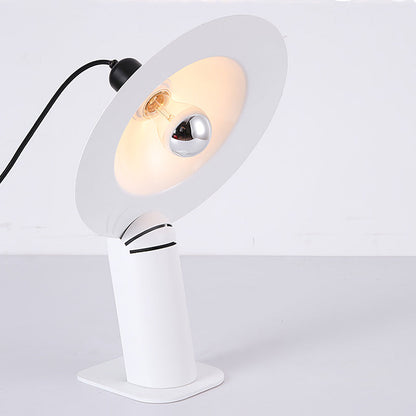 VersaLume – Lampe de table avec abat-jour réglable