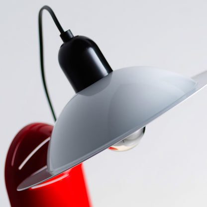 VersaLume – Lampe de table avec abat-jour réglable