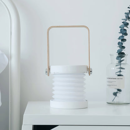 LanternLuxe - Lampe de table lanterne portable avec une lueur chaleureuse et un design élégant