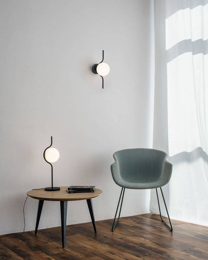 LevitaGlow - Table Lamp with Weightless Effect and Warm Lighting