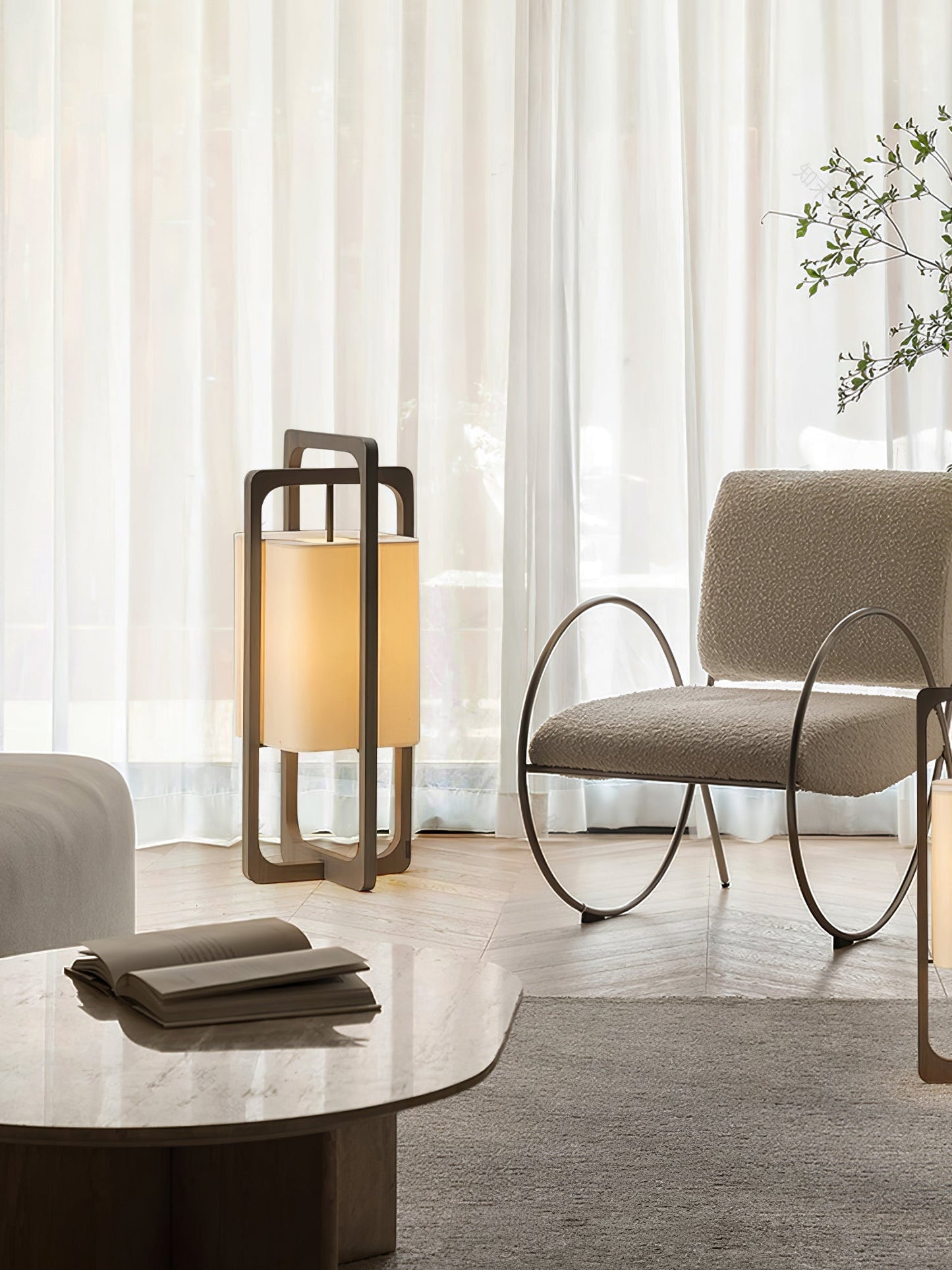 LihouLuxe - Bordlampe med subtil elegance og intim glød