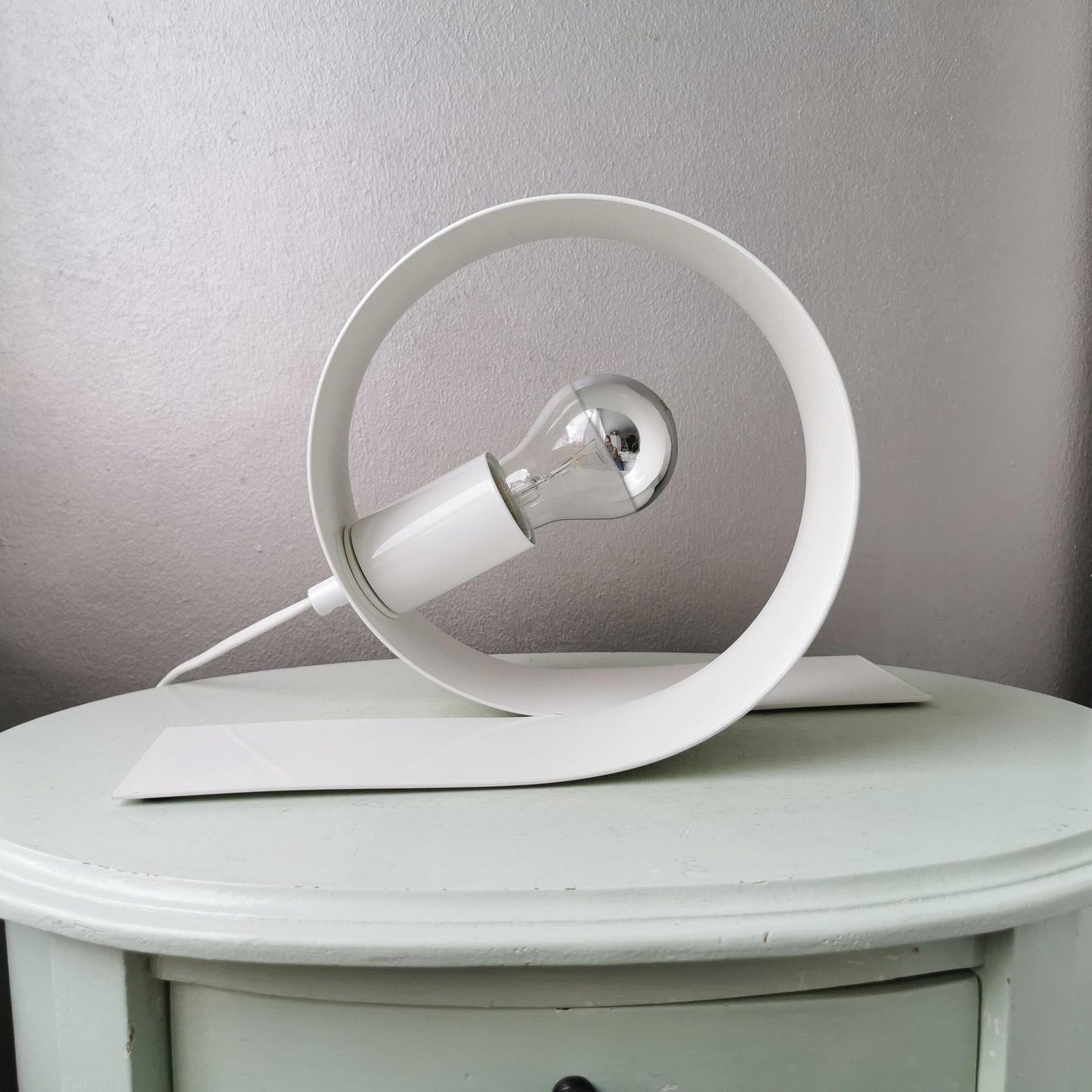 LoopingForm - Lampe de table