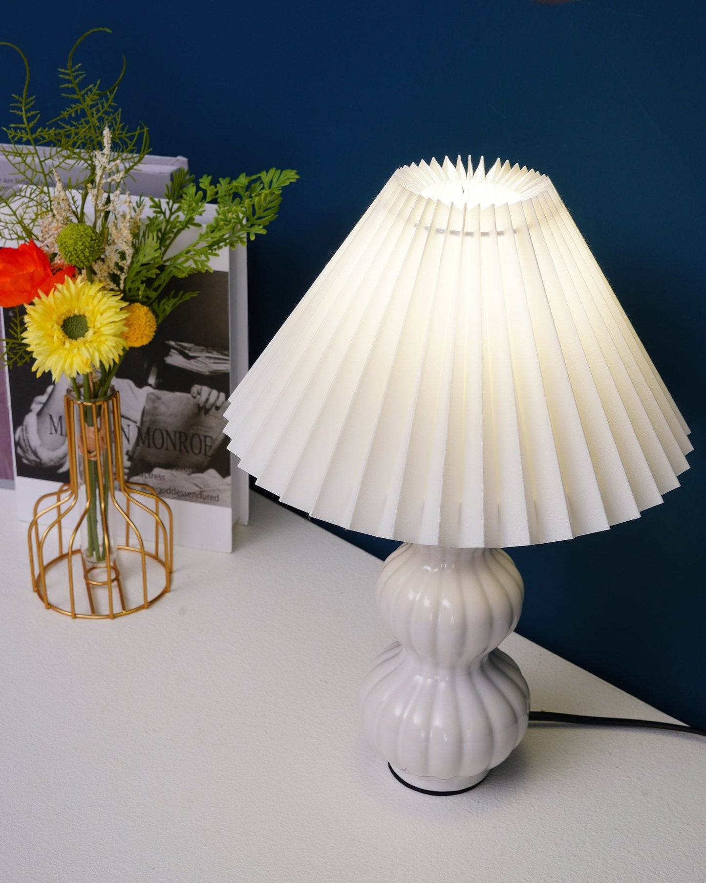 LunaLuxe - Table Lamp with Pleated Style and Pleasant Atmosphere
