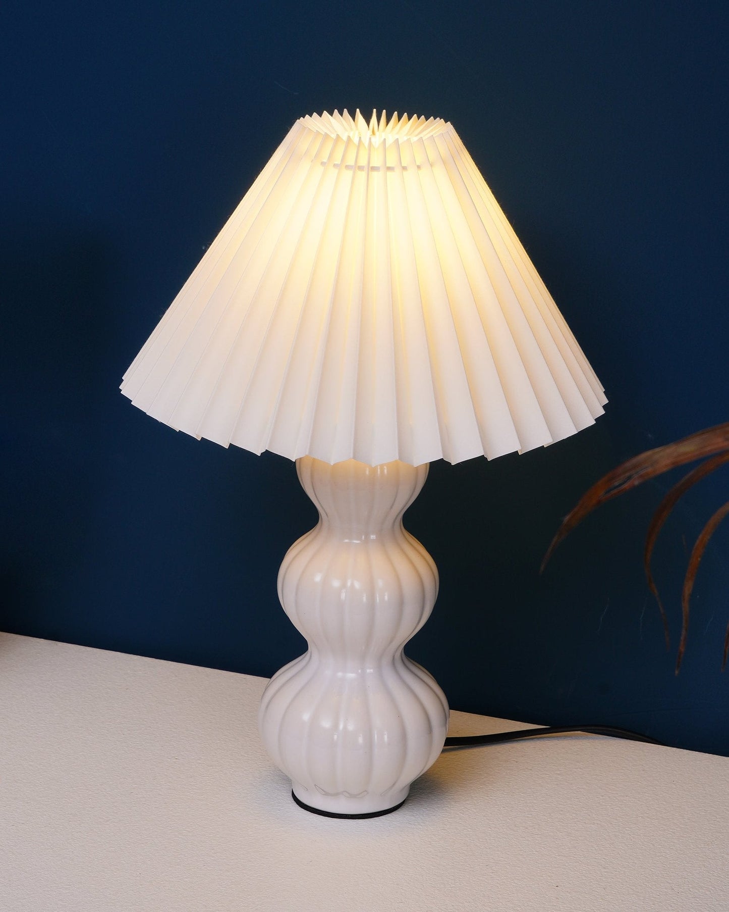 LunaLuxe - Table Lamp with Pleated Style and Pleasant Atmosphere
