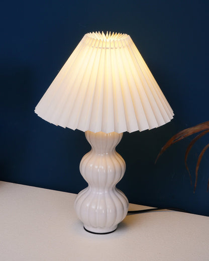LunaLuxe - Table Lamp with Pleated Style and Pleasant Atmosphere