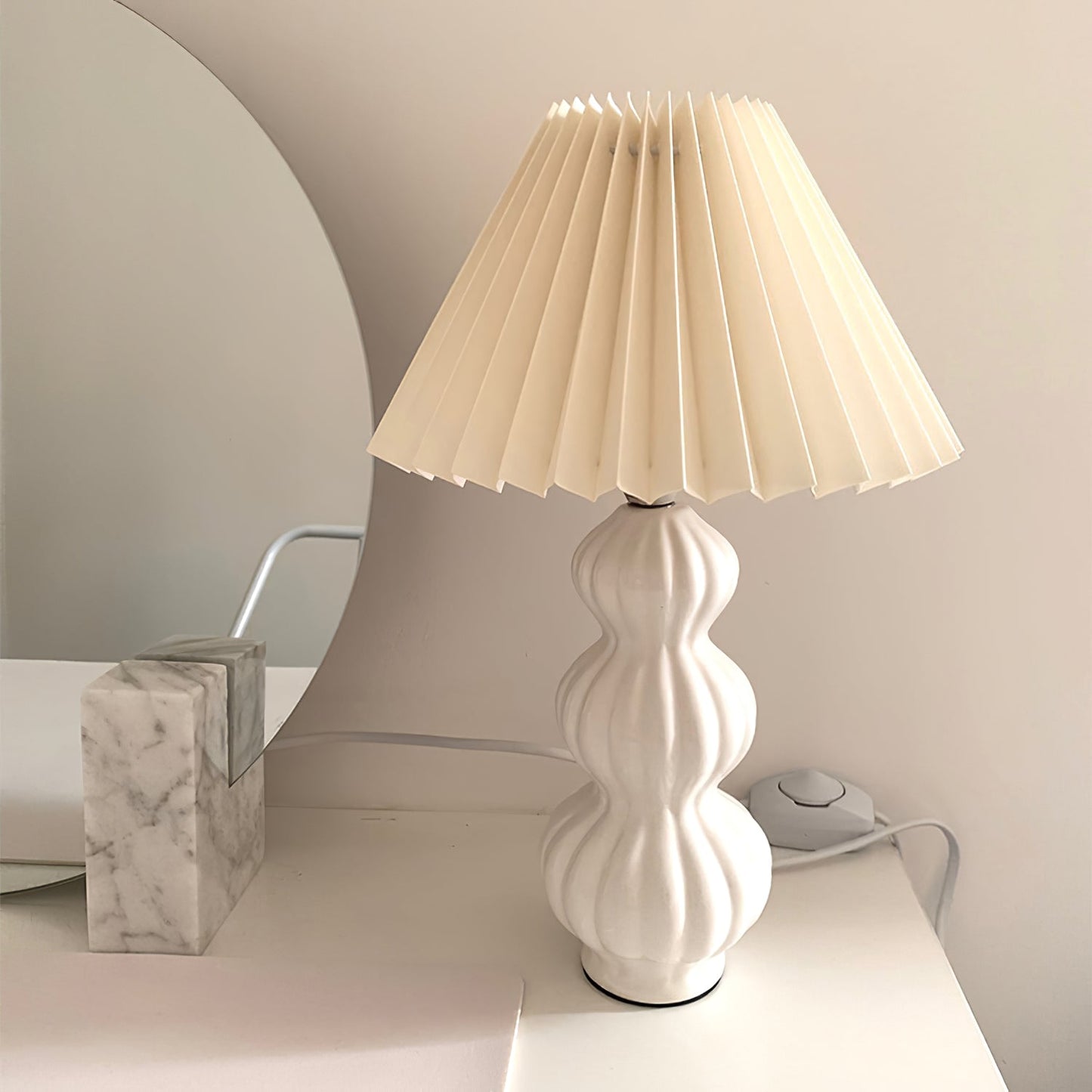 LunaLuxe - Table Lamp with Pleated Style and Pleasant Atmosphere