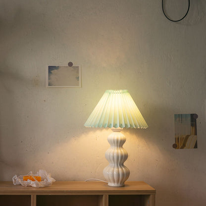 LunaLuxe - Table Lamp with Pleated Style and Pleasant Atmosphere