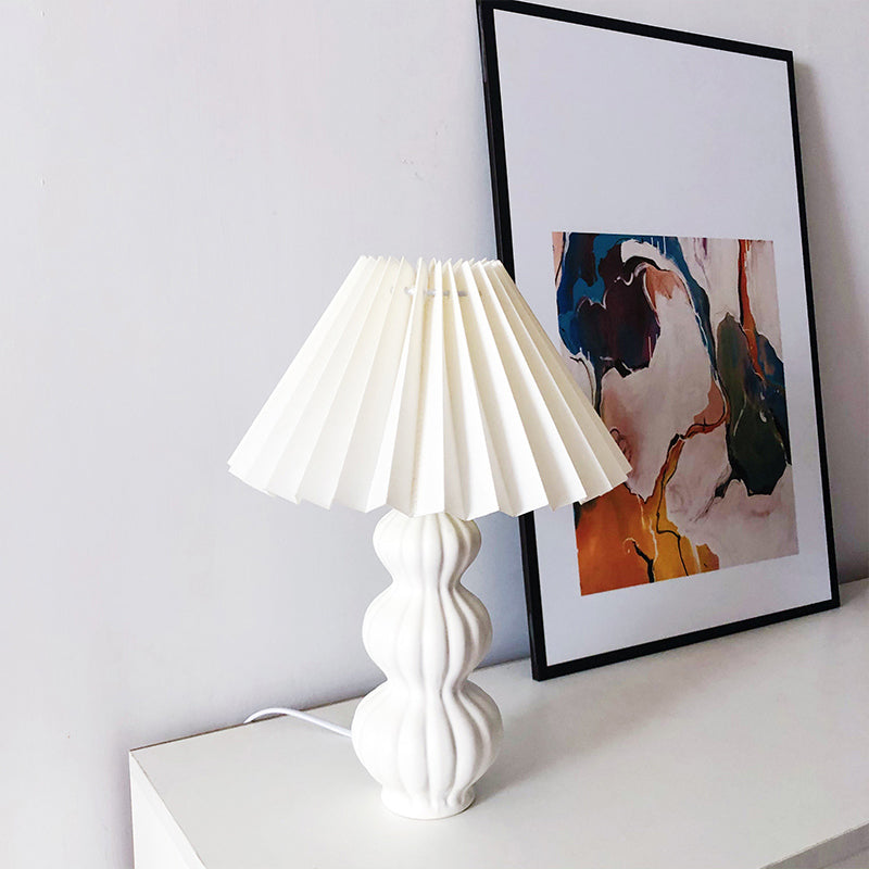 LunaLuxe - Table Lamp with Pleated Style and Pleasant Atmosphere