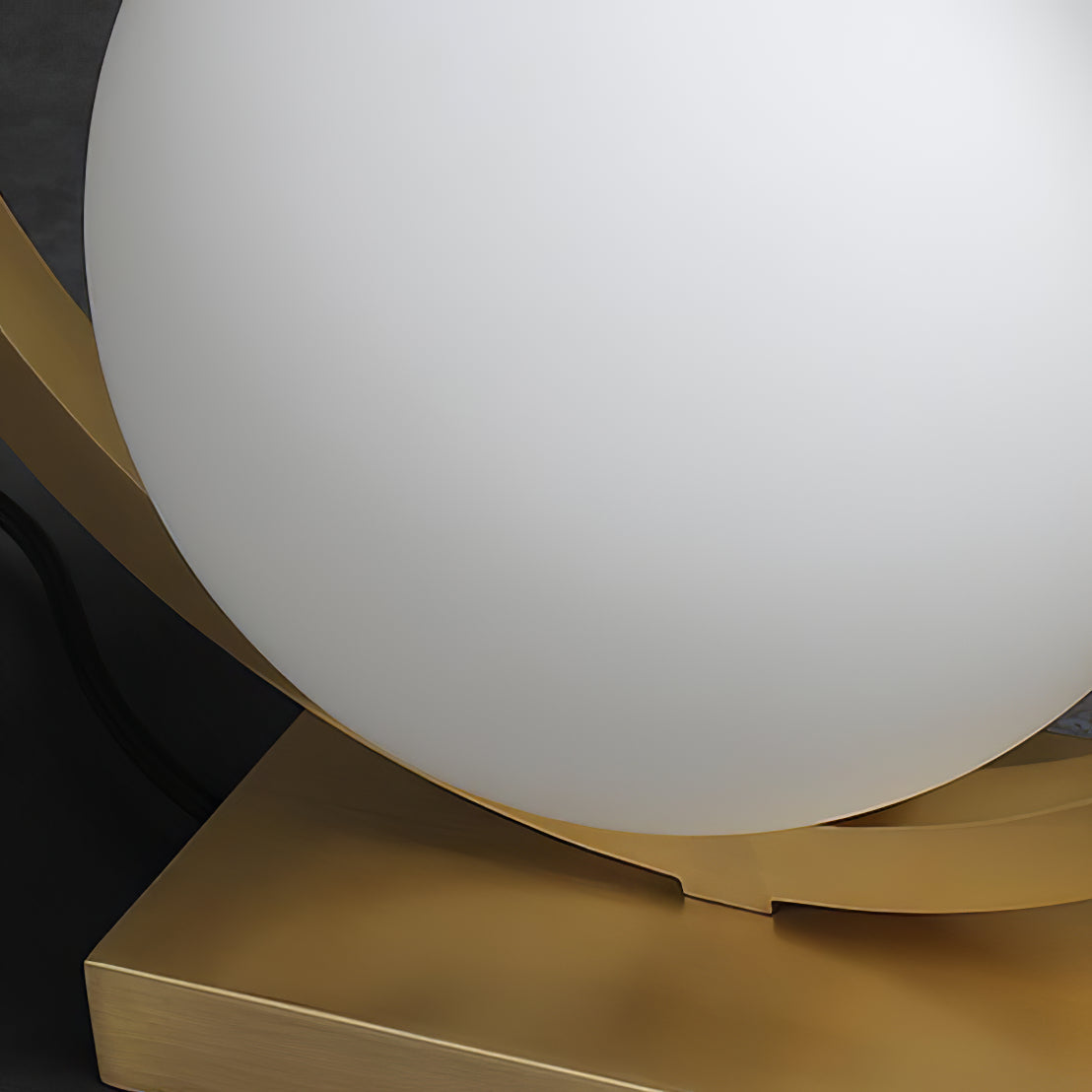 BrassGlow - Table Lamp with Brass Finish and Ambient Light
