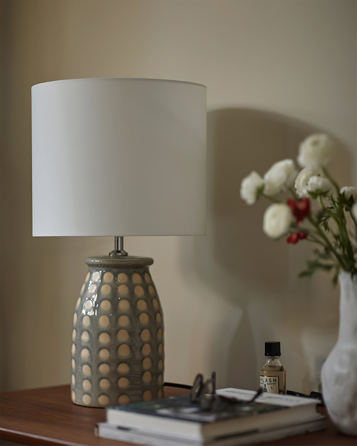 PatternLuxe – Farverig keramisk bordlampe med klassisk design