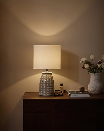 PatternLuxe – Farverig keramisk bordlampe med klassisk design