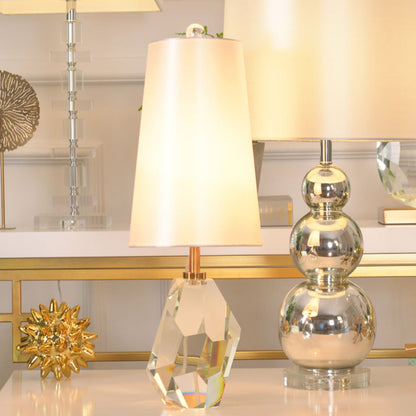MarcellaLuxe - Stilfuld Bordlampe