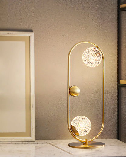 OrbaLight – Unik bordlampe med sfæriske skærme