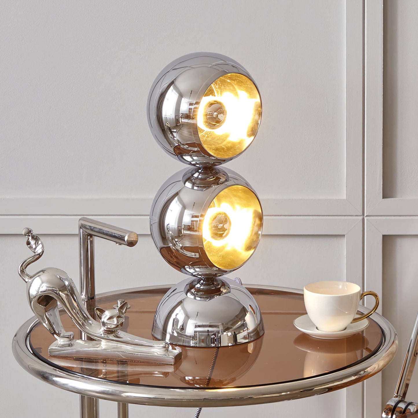 LuxeMickey - Table Lamp with Charismatic Style and Subtle Lighting