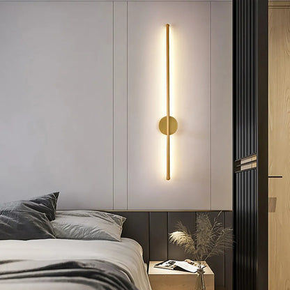 SofaGlow - Moderne væglampe i sort og guld