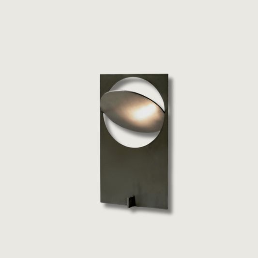 SleekShine - Minimalist Table Lamp with LED Lighting