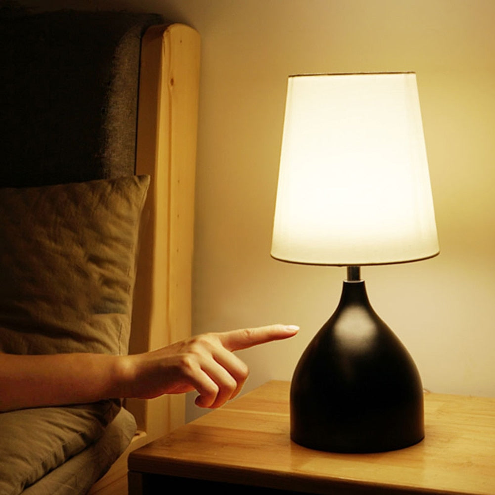TrendyLume - LED-Tischlampe mit modernem Design für das Schlafzimmer