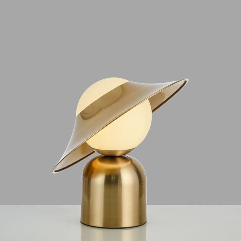 NordicGlow - Guld Stil Bordlampe