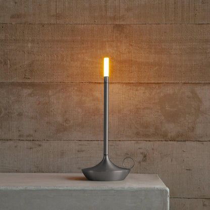 IronFlame - Stilfuld nordisk lysestage i industrielt look