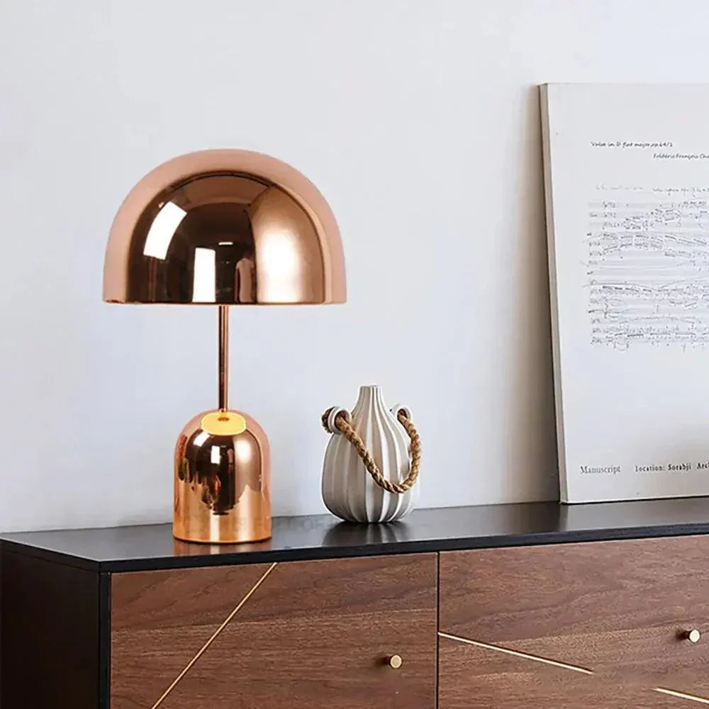 MushGlow - Mushroom Table Lamp