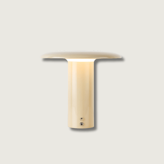 LumiLite – Minimalistisk bordlampe med USB-opladningsfunktion